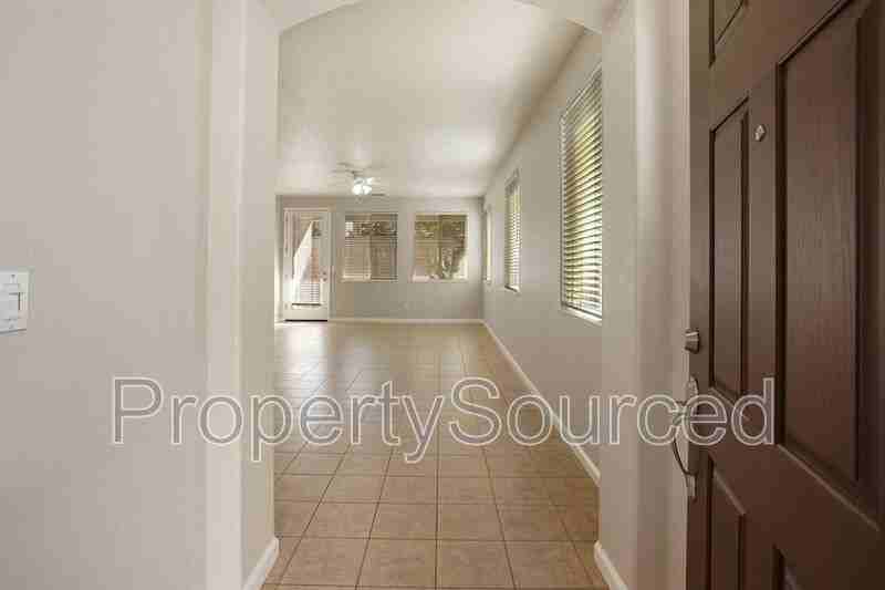 1723 Bermuda Pl - Photo 4 of 28