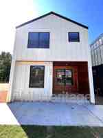 featured image of 604 N 6th St