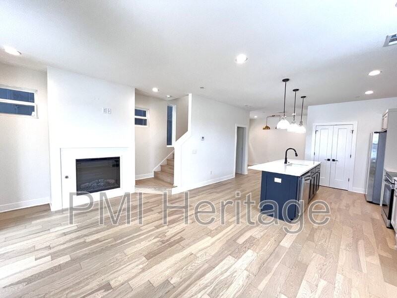 604 N 6th St - Photo 4 of 14