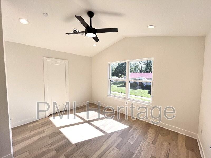 604 N 6th St - Photo 6 of 14