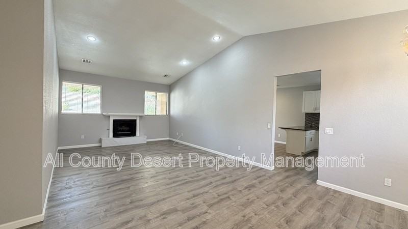 9591 Capiland Rd - Photo 2 of 31