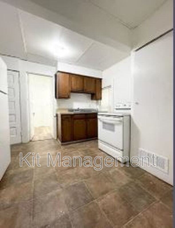 4053 Walker Ave - Photo 6 of 6