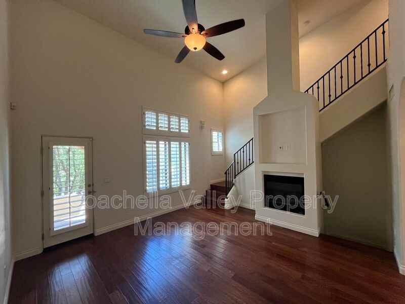 233 Villorrio Dr E #33 - Photo 7 of 46
