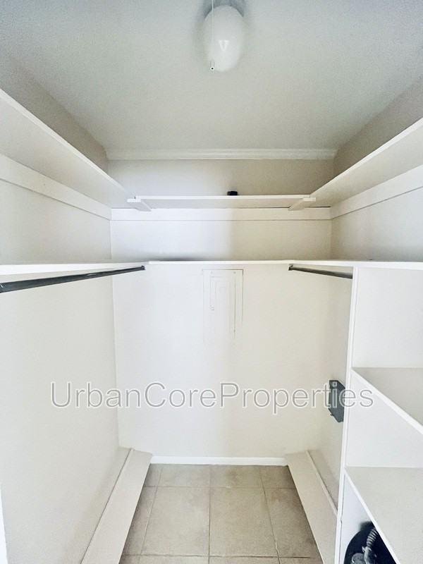 115 7th Ave N #10 - Photo 6 of 7