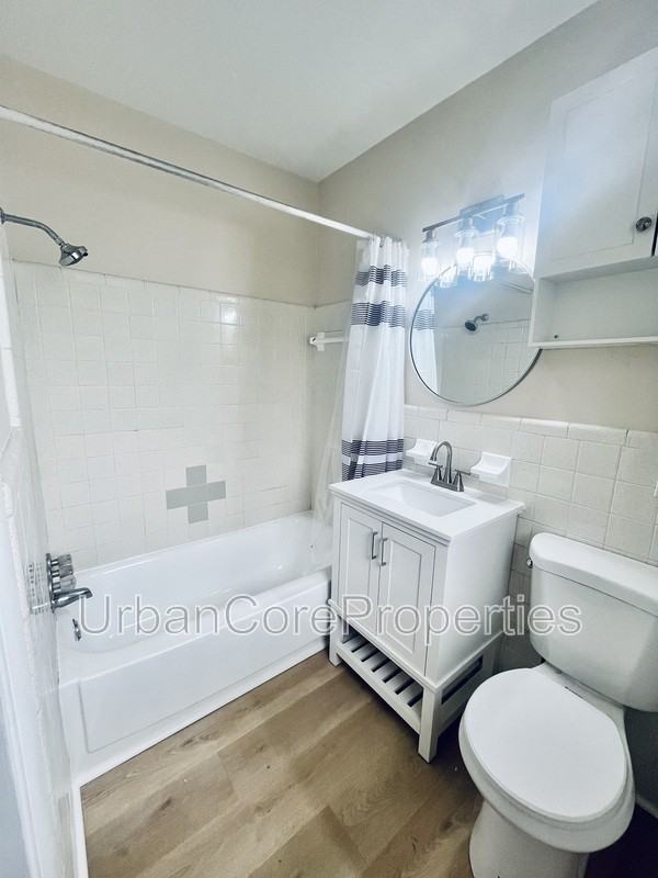 115 7th Ave N #10 - Photo 7 of 7