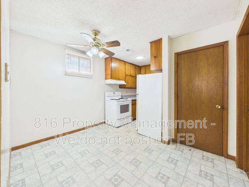 402 S Commercial Ave #B - Photo 6 of 19