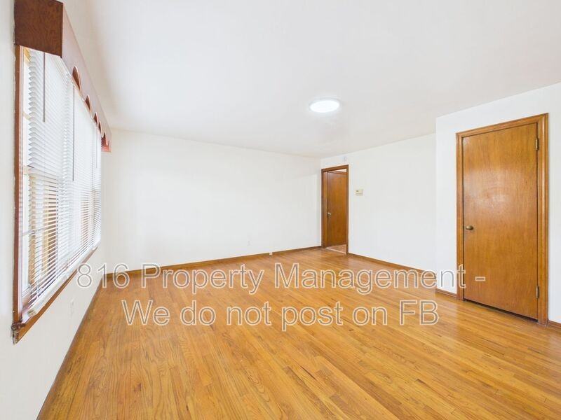 11307 E 77th Ter - Photo 5 of 30