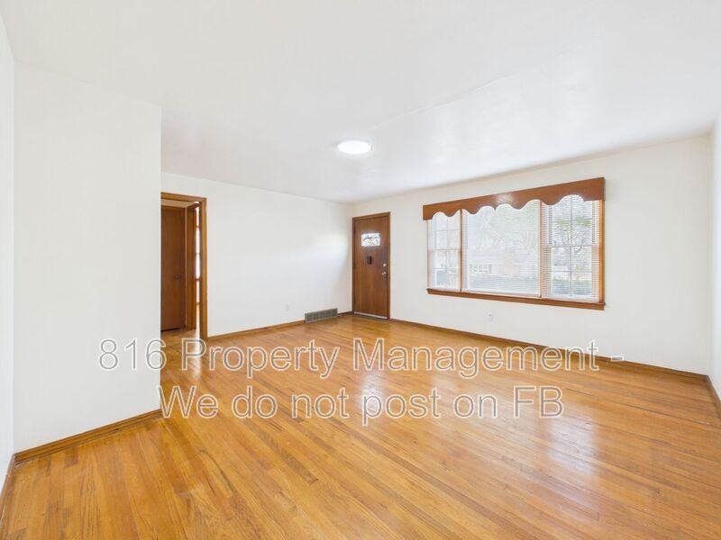 11307 E 77th Ter - Photo 7 of 30