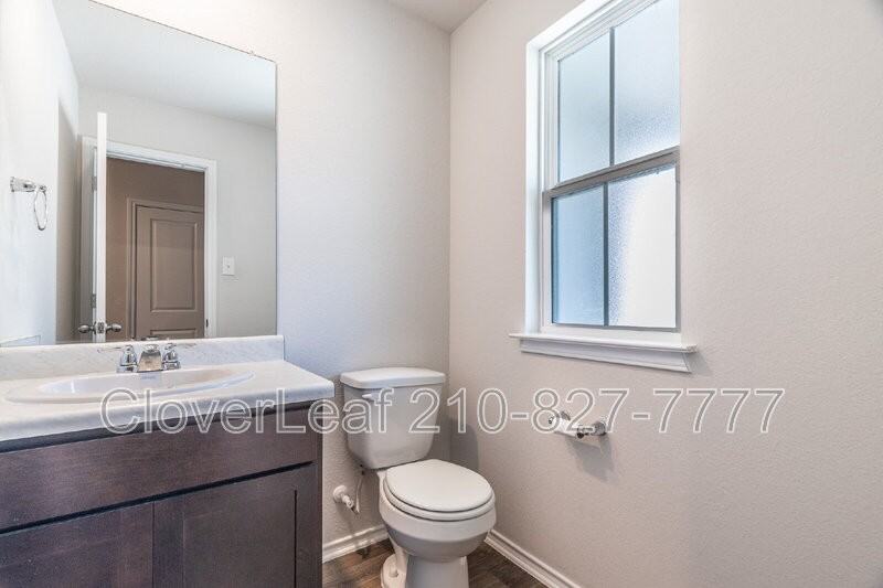 13736 Grapeland Gap - Photo 6 of 37