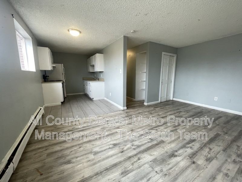 1676 Hanover St #204 - Photo 5 of 11