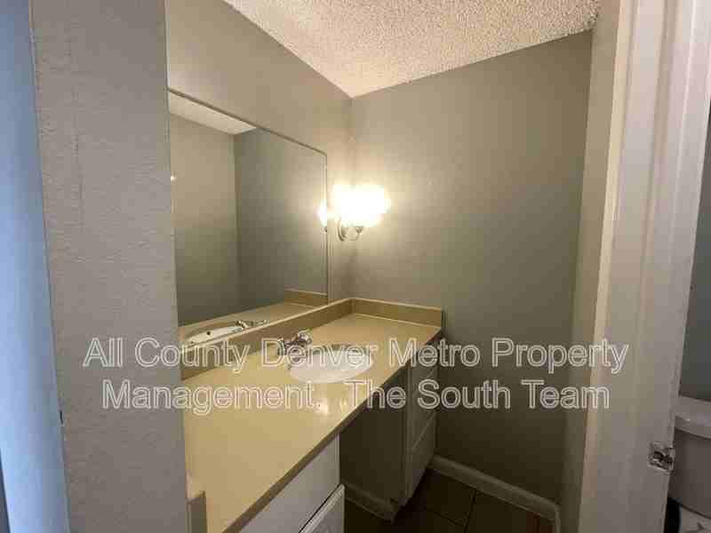 1676 Hanover St #204 - Photo 7 of 11