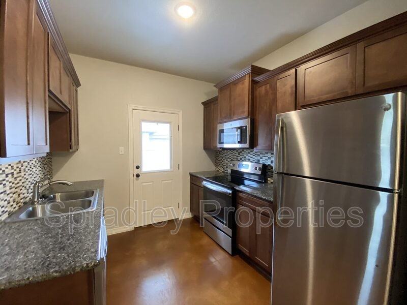 207 Sparrow Cv Unit A - Photo 5 of 11