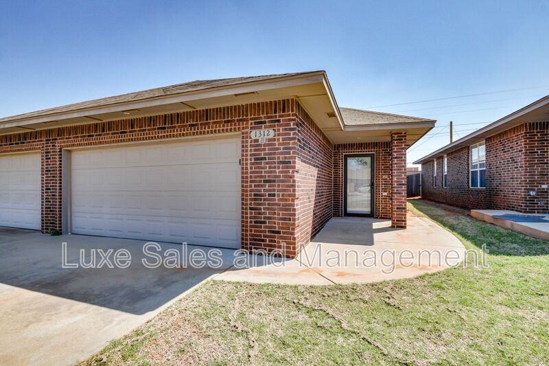 1312 Garden Gate Dr #B - Photo 3 of 41