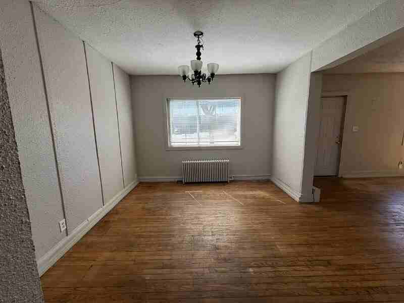 821 Broadway #1 - Photo 5 of 13