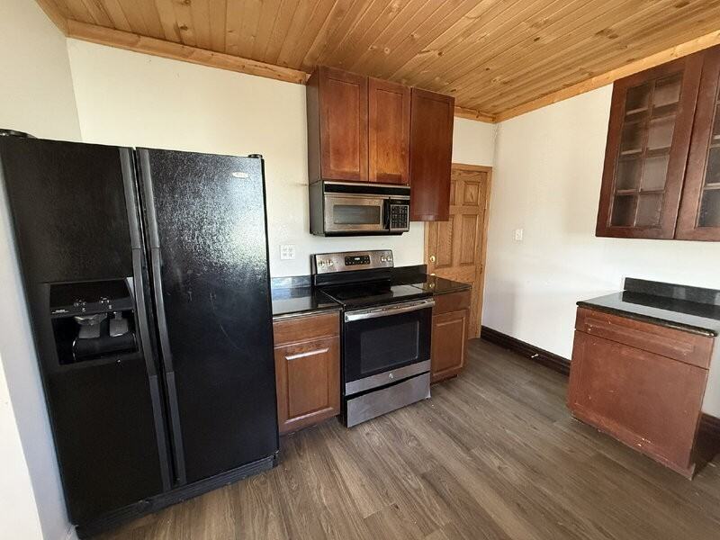 821 Broadway #1 - Photo 7 of 13