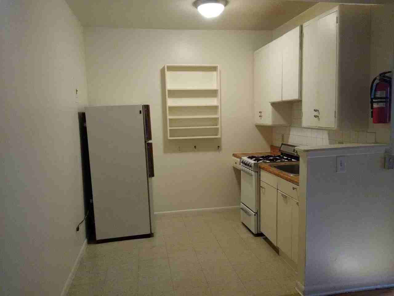 46 Park Ave #4 - Photo 3 of 13