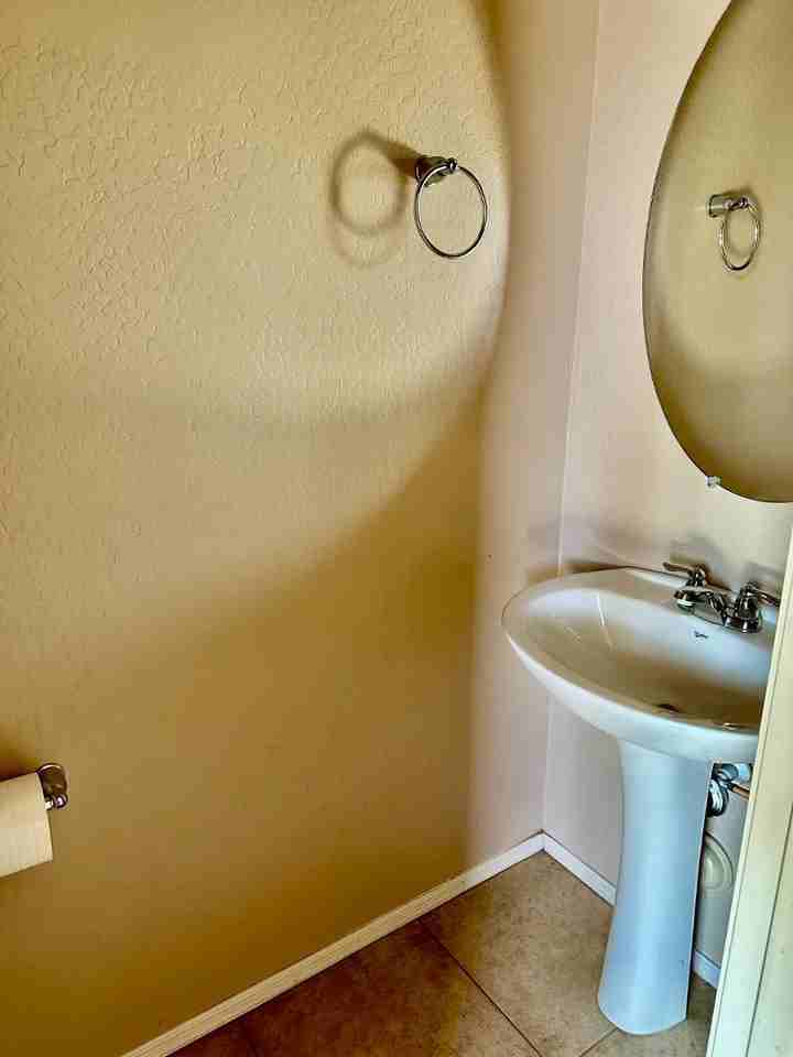 1796 W Half Moon Cir - Photo 4 of 9