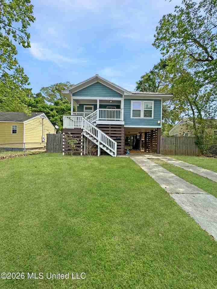 266 Benachi Ave - Photo 2 of 17