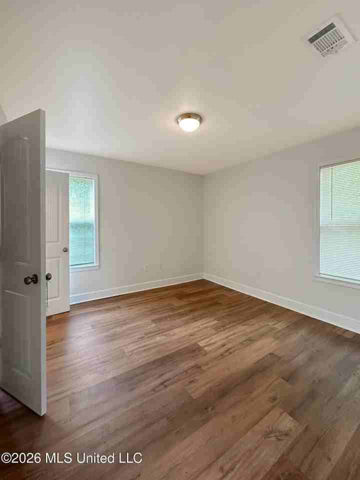 266 Benachi Ave - Photo 7 of 17