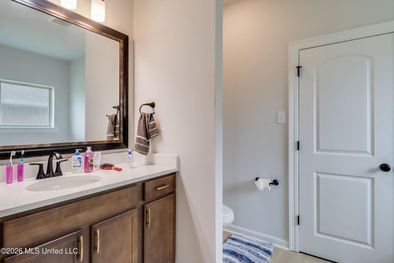 11415 Oak Alley Dr - Photo 5 of 10