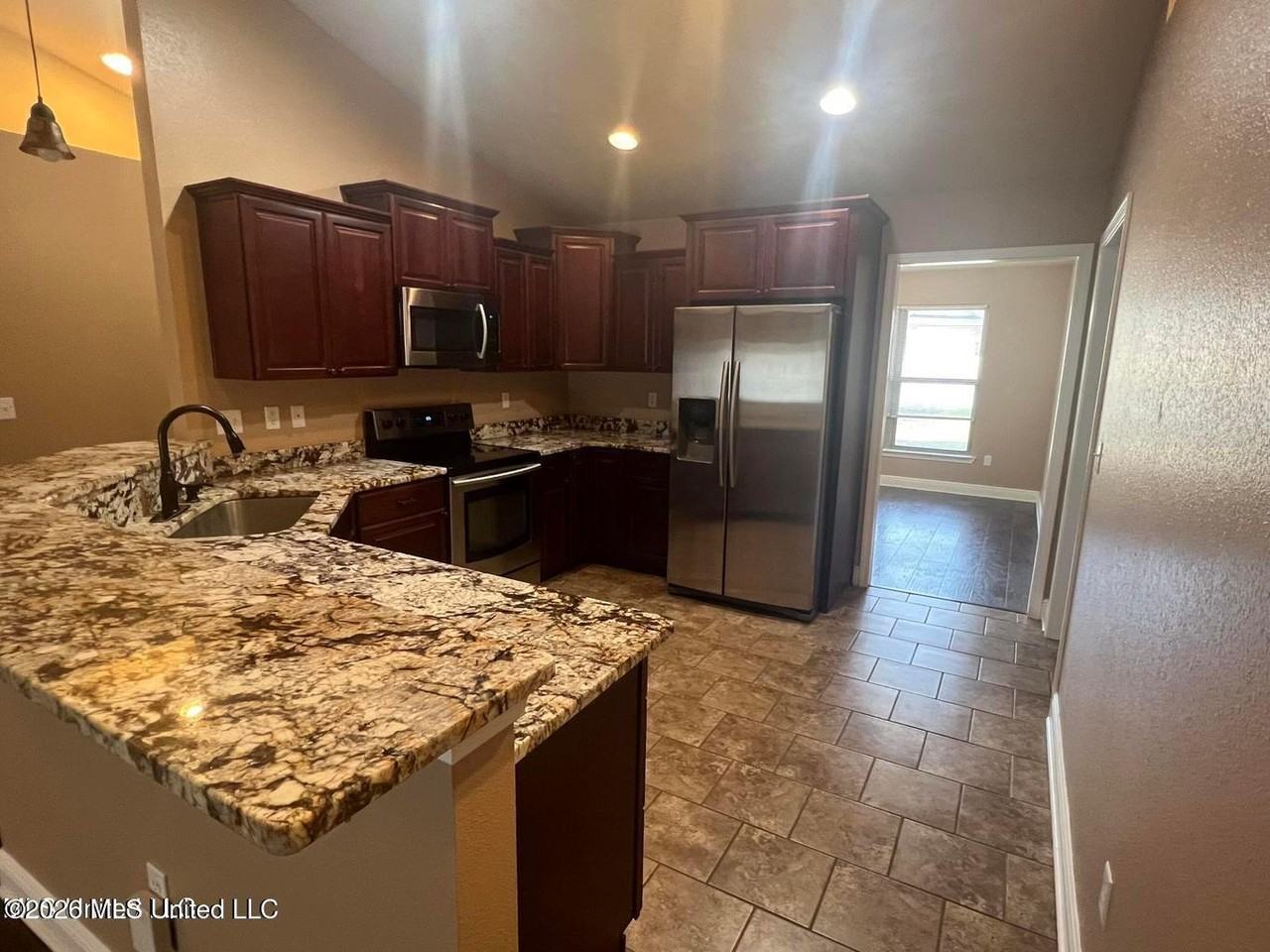 14912 Camp Ln - Photo 4 of 14