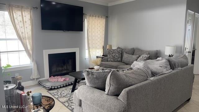 6004 E Jackson St - Photo 3 of 15