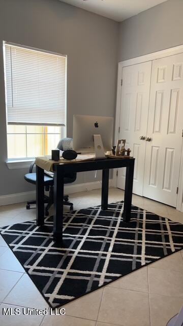 6004 E Jackson St - Photo 7 of 15