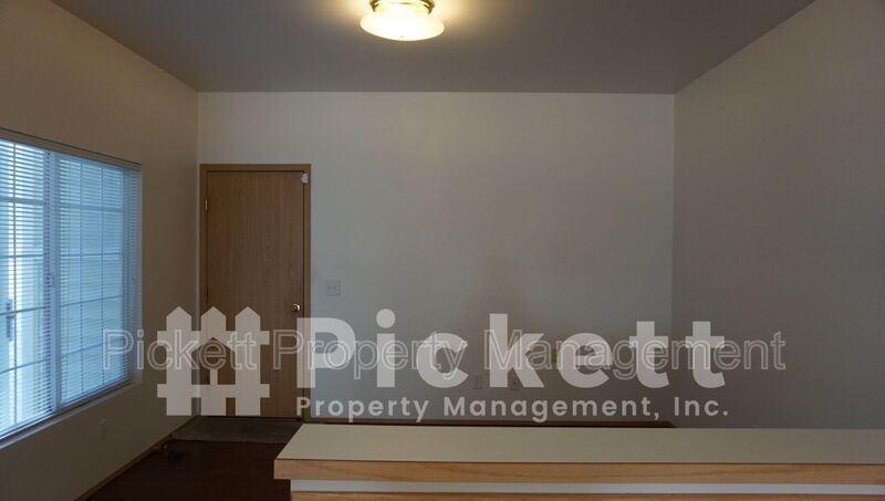 11615 Breckenridge Ln Nw - Photo 2 of 35