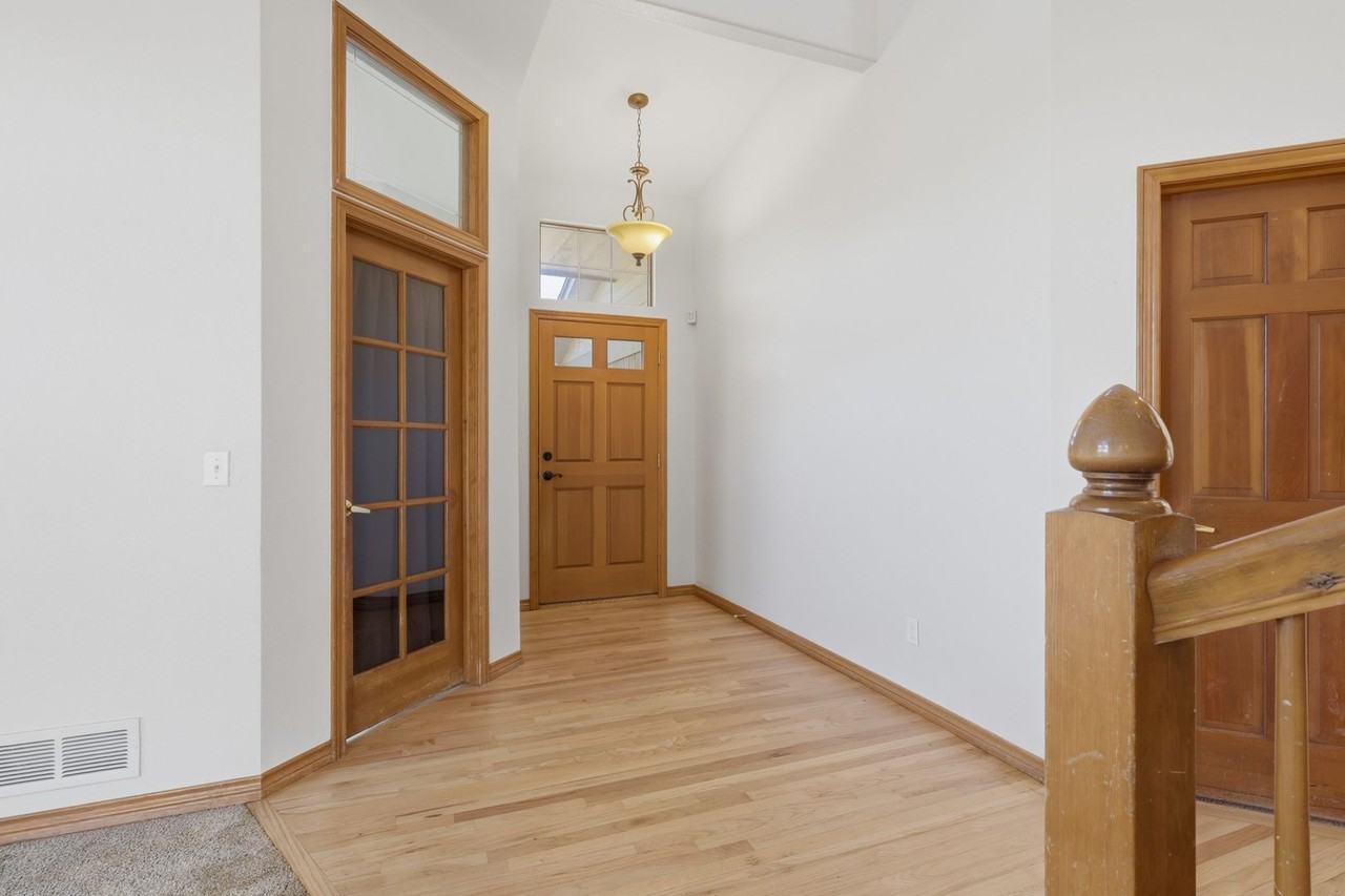 498 W Prestwick Way - Photo 2 of 39