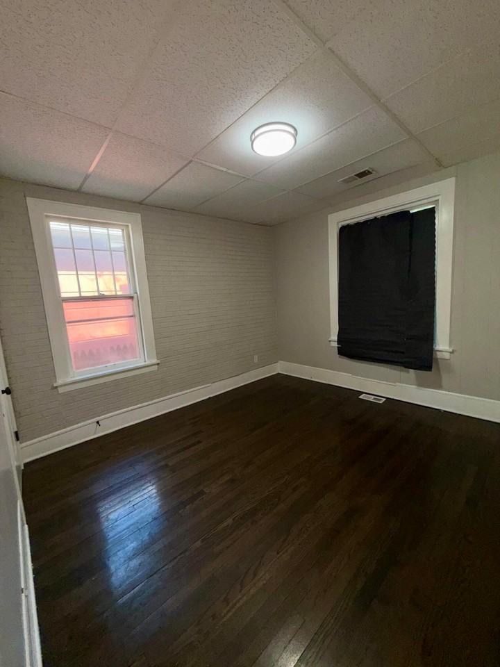 1122 Highland St - Photo 2 of 14