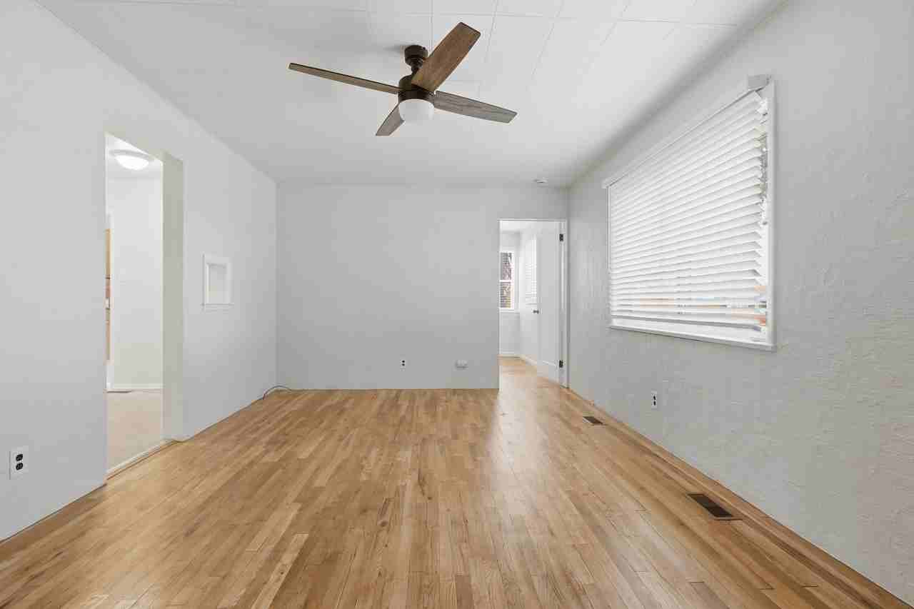 308 N Gilbert St - Photo 5 of 26