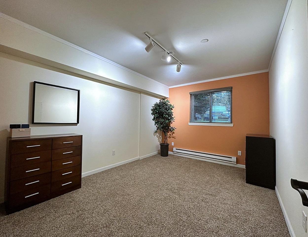 11046 Sw Greenburg Rd #125 - Photo 7 of 19