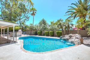 featured image of 1033 W Madero Ave