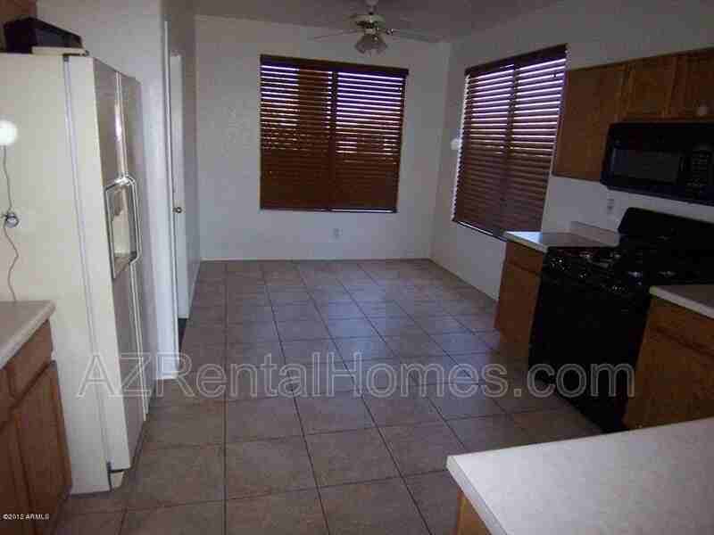 3911 E Heather Ct - Photo 4 of 12