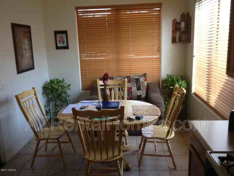 3911 E Heather Ct - Photo 5 of 12