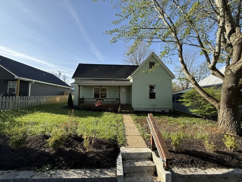 829 Hamilton St - Photo 3 of 25