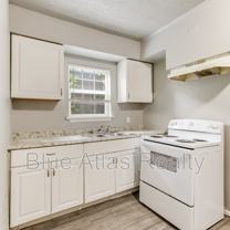 1724 Pear St #1 - Photo 1 of 1