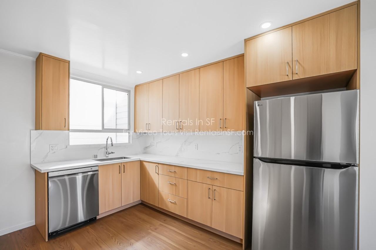 676 33rd Ave - Photo 5 of 16