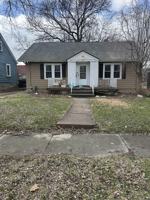 featured image of 17 West Dr