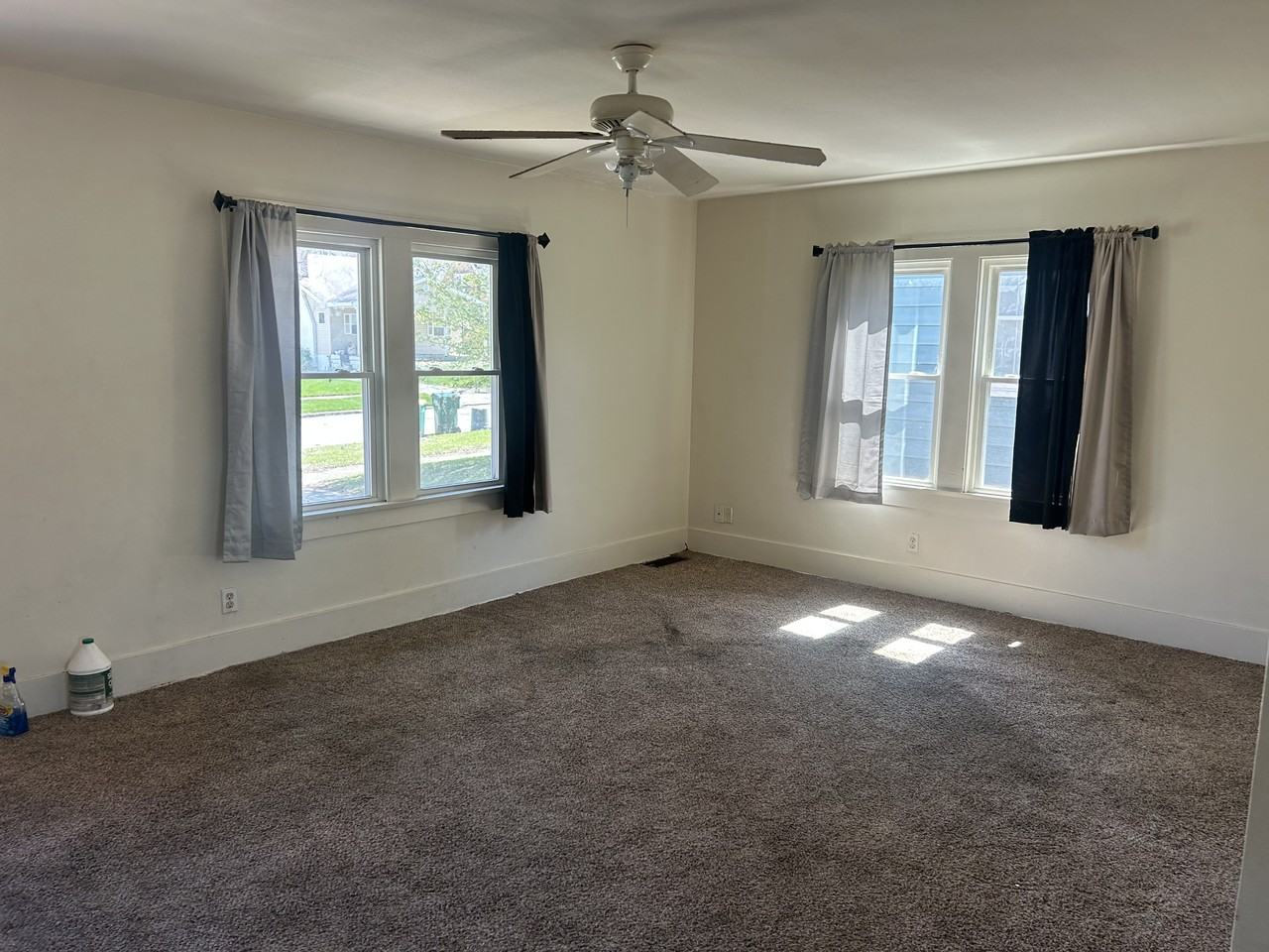 17 West Dr - Photo 3 of 4