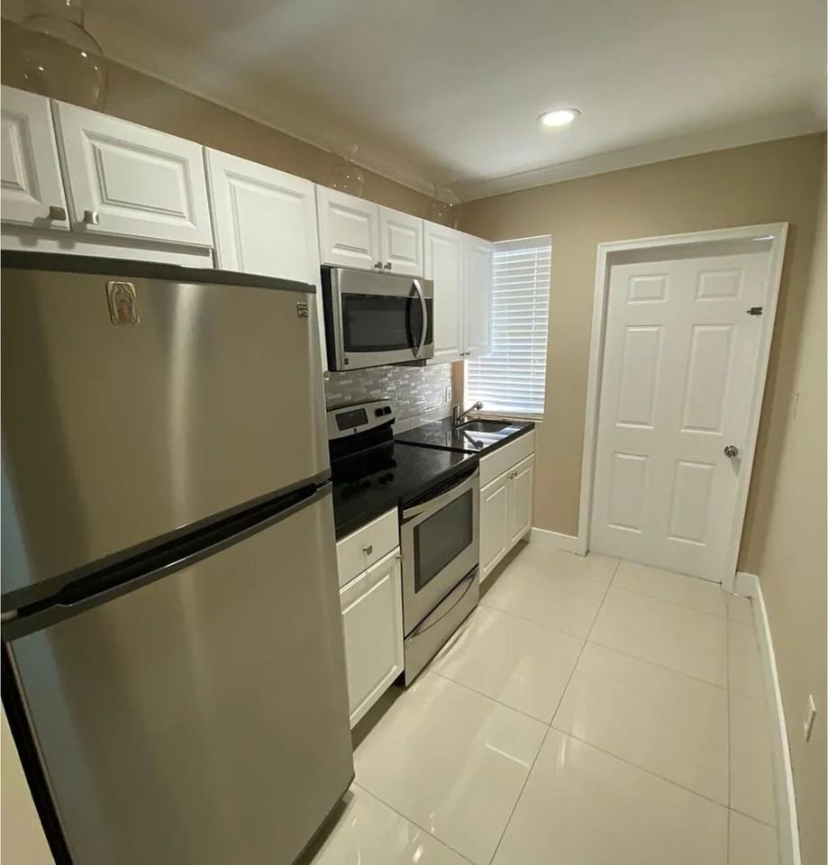 103 Nw 6th Ave #1 - Photo 6 of 7