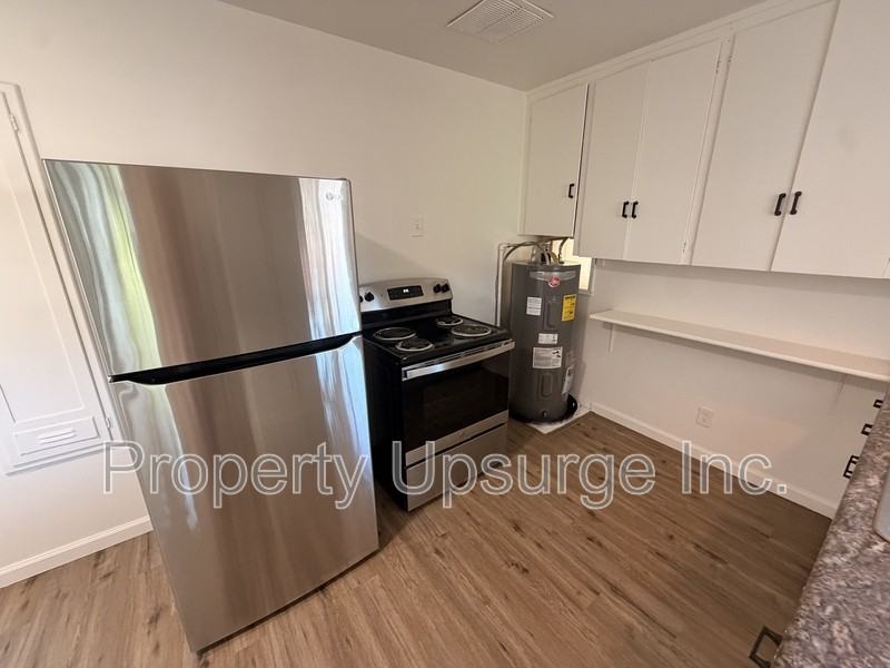 2424 Court Street St - Photo 4 of 19