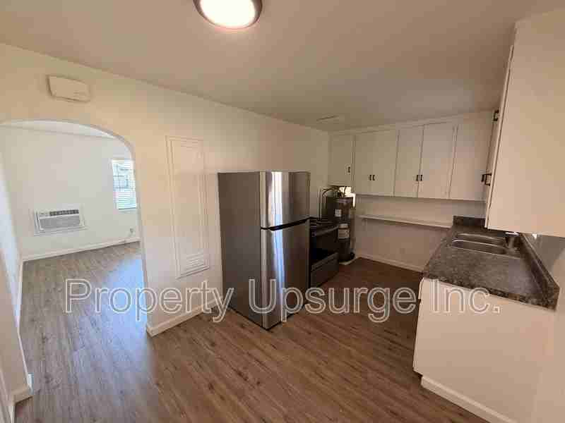 2424 Court Street St - Photo 5 of 19