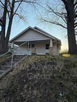 1228 Sw Woodward Ave - Photo 1 of 1