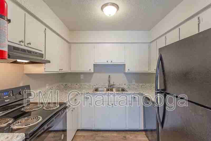 500 Cumberland Ave Apt C4 - Photo 2 of 12