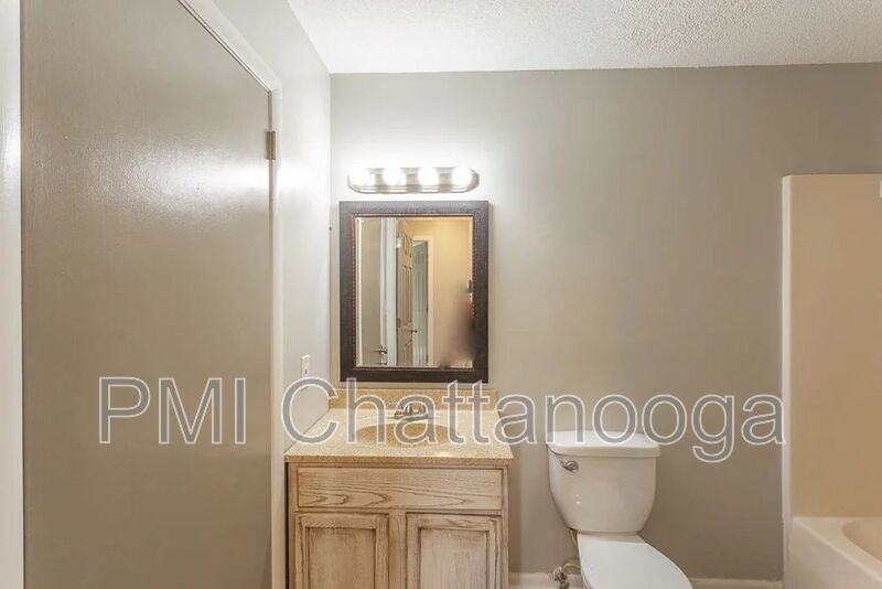 500 Cumberland Ave Apt C4 - Photo 6 of 12