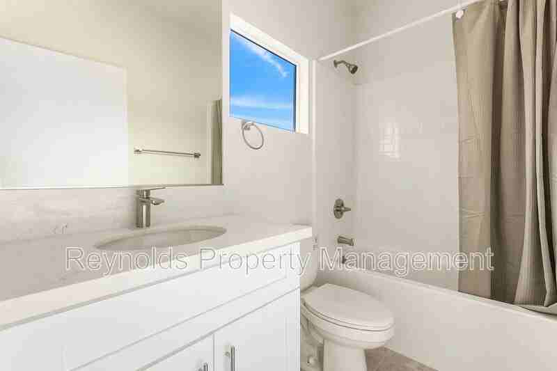 22332 Bonita St - Photo 7 of 10
