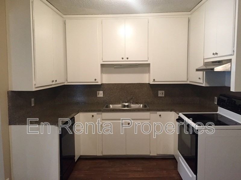 3341 Hiawatha Trl - Photo 5 of 11