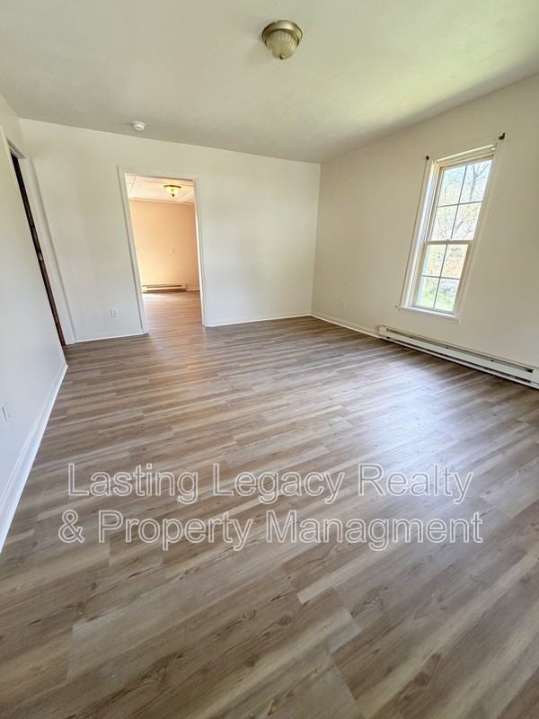 510 Alexander St - Photo 2 of 9