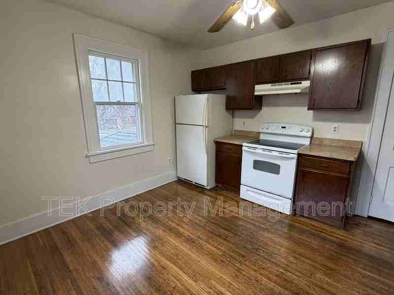 3677 Lake Ave - Photo 2 of 7